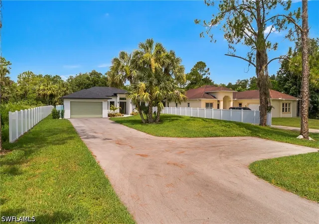 Photo 3 of Sale Pending at 2719 2nd Street NW, Naples, FL 34120 | MLS# 226027822 | Listing updated on 2026-09-03