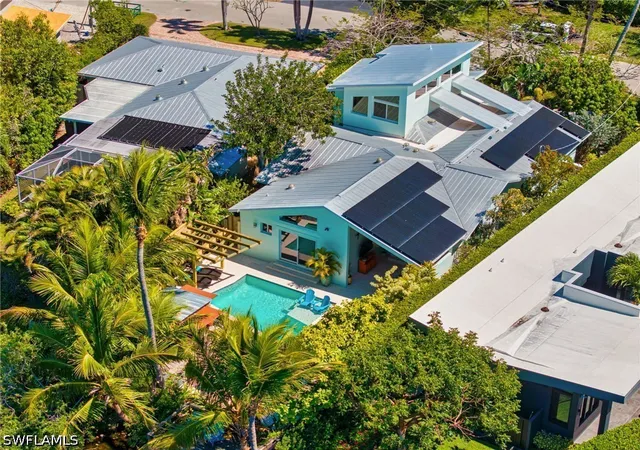 Photo 3 of Single family home for sale at 1155 12th Street N, Naples, FL 34102 | MLS# 226028017 | Listing updated on 2026-09-15