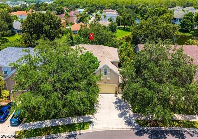 Photo 2 of Single family home for sale at 120 Burnt Pine Dr, Naples, FL 34119 | MLS# 226028007 | Listing updated on 2026-08-31