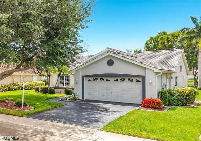 Photo 3 of Sale Pending at 1970 Corona Del Sire Dr, North Fort Myers, FL 33917 | MLS# 2026032761 | Listing updated on 2026-09-23