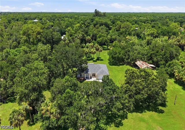 Photo 19 of Sale Pending at 18371 Slater Rd, North Fort Myers, FL 33917 | MLS# 2026032763 | Listing updated on 2026-09-08