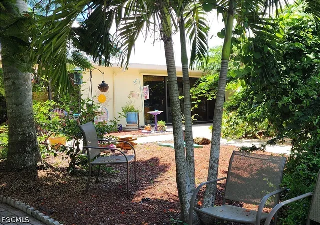 Photo 4 of Single family home for sale at 1370 Harbor View Dr, North Fort Myers, FL 33917 | MLS# 2026032768 | Listing updated on 2026-09-19