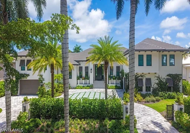 Photo 1 of Mansion for sale at 425 15th Avenue S, Naples, FL 34102 | MLS# 226023591 | Listing updated on 2026-09-13