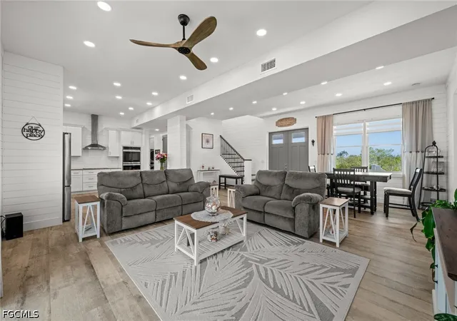 Photo 3 of Single family home for sale at 2912 Buttonwood Key Ct, Saint James City, FL 33956 | MLS# 2026032881 | Listing updated on 2026-09-21