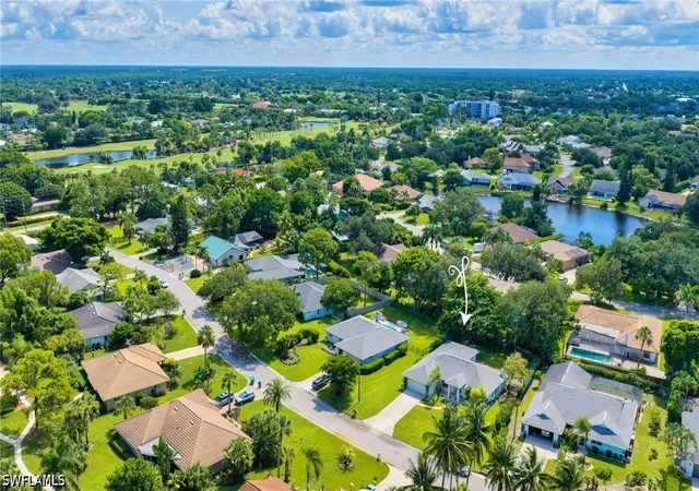 Photo 4 of Single family home for sale at 162 Westwood Dr, Naples, FL 34110 | MLS# 226019204 | Listing updated on 2026-09-15