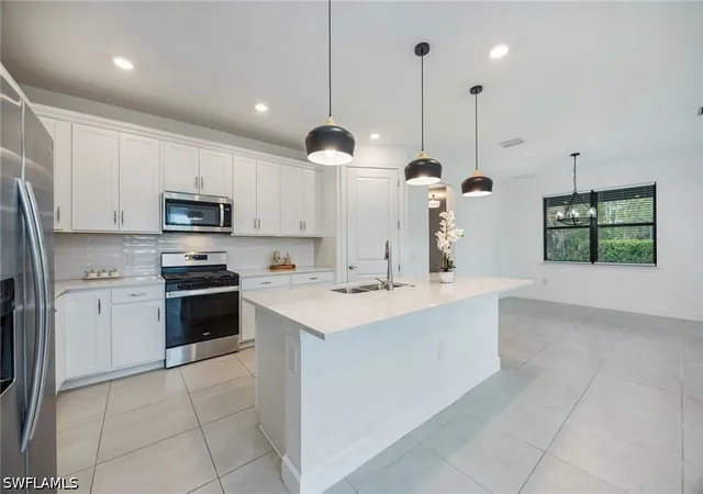Photo 4 of Single family home for sale at 10335 Ventana Ln, Naples, FL 34120 | MLS# 226028163 | Listing updated on 2026-09-13