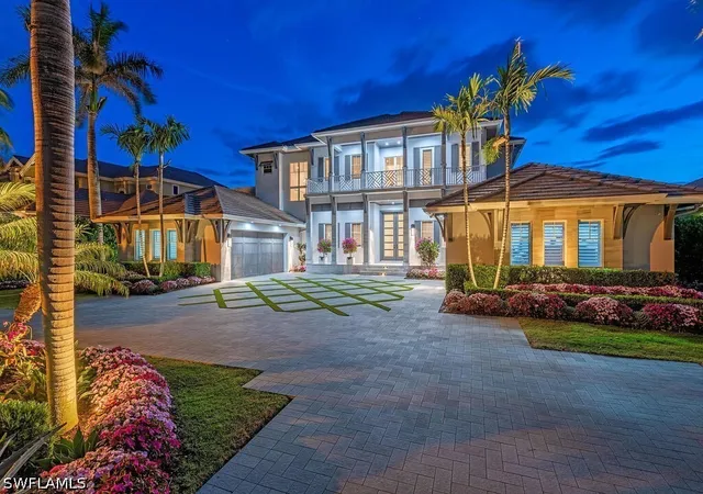 Photo 3 of Single family home for sale at 3801 Crayton Rd, Naples, FL 34103 | MLS# 226028216 | Listing updated on 2026-09-14