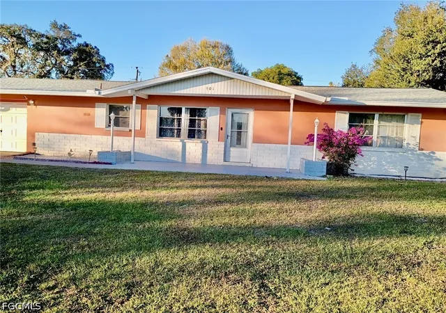 Photo 2 of Sale Pending at 901 Juno Dr, Lehigh Acres, FL 33936 | MLS# 2026032961 | Listing updated on 2026-09-28