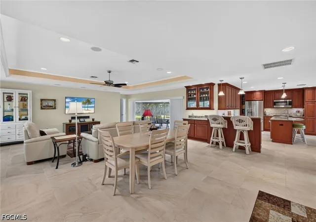 Photo 4 of Sale Pending at 4478 Windjammer Ln, Fort Myers, FL 33919 | MLS# 2026033101 | Listing updated on 2026-09-15