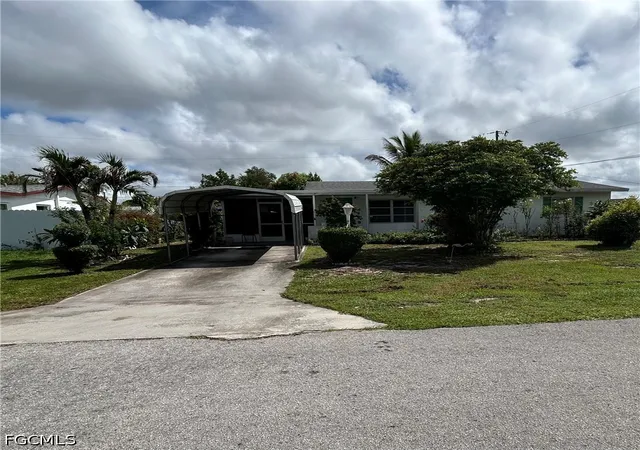 Photo 3 of Single family home for sale at 803 Perry Ave, Lehigh Acres, FL 33936 | MLS# 2026033110 | Listing updated on 2026-09-08