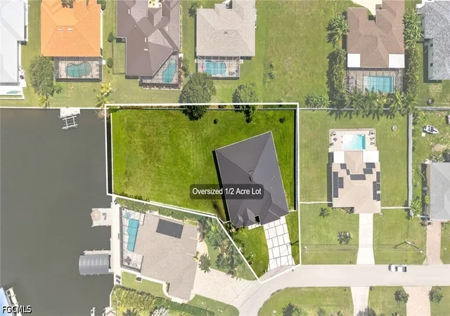 Photo 2 of Single family home for sale at 1726 Sw 36th Terrace, Cape Coral, FL 33914 | MLS# 2026033120 | Listing updated on 2026-10-04