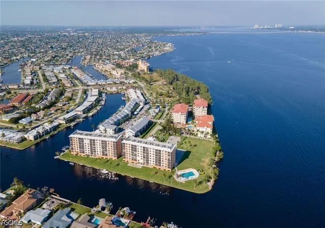 Photo 2 of Condo for sale at 4260 SE 20th Place #401, Cape Coral, FL 33904 | MLS# 2026033144 | Listing updated on 2026-09-09