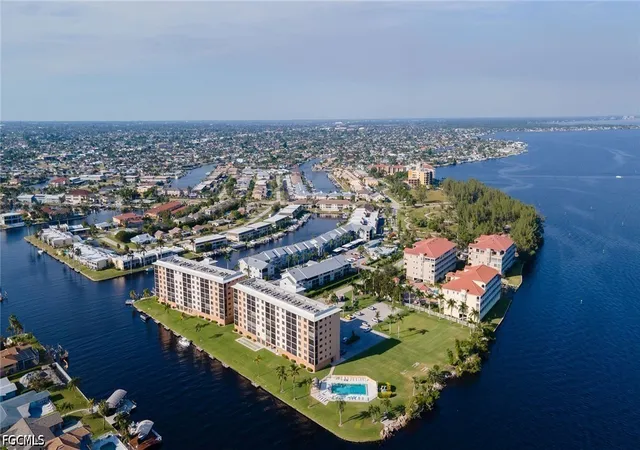 Photo 3 of Condo for sale at 4260 SE 20th Place #401, Cape Coral, FL 33904 | MLS# 2026033144 | Listing updated on 2026-09-09