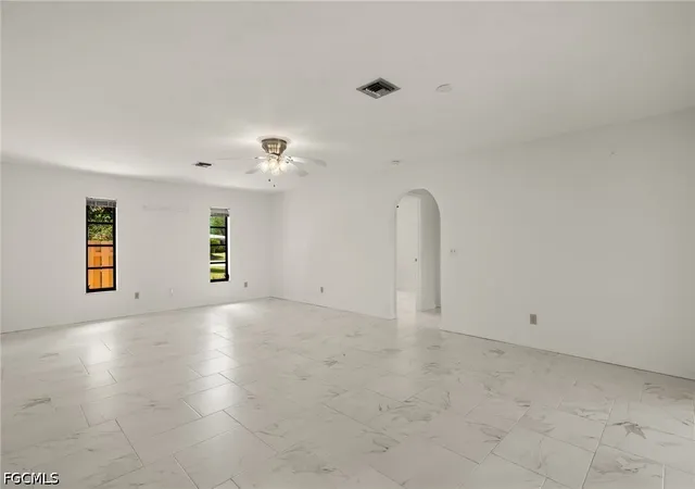 Photo 4 of Single family home for sale at 1011 El Mar Ave, Fort Myers, FL 33919 | MLS# 2026033224 | Listing updated on 2026-09-18