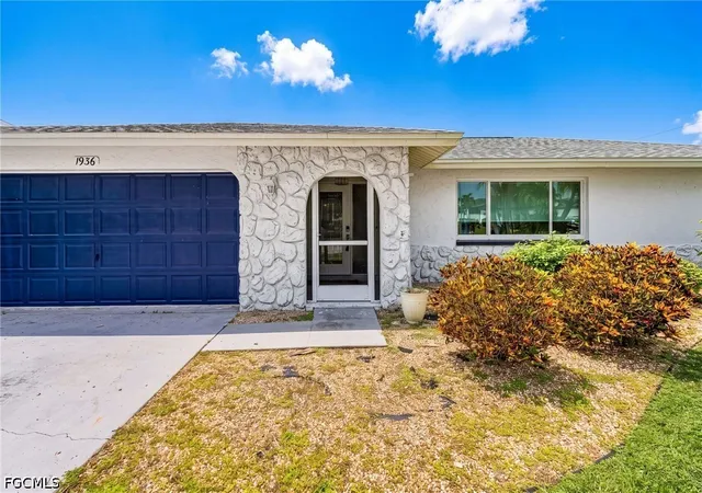 Photo 3 of Sale Pending at 1936 Palaco Grande Pkwy, Cape Coral, FL 33904 | MLS# 2026033283 | Listing updated on 2026-10-18