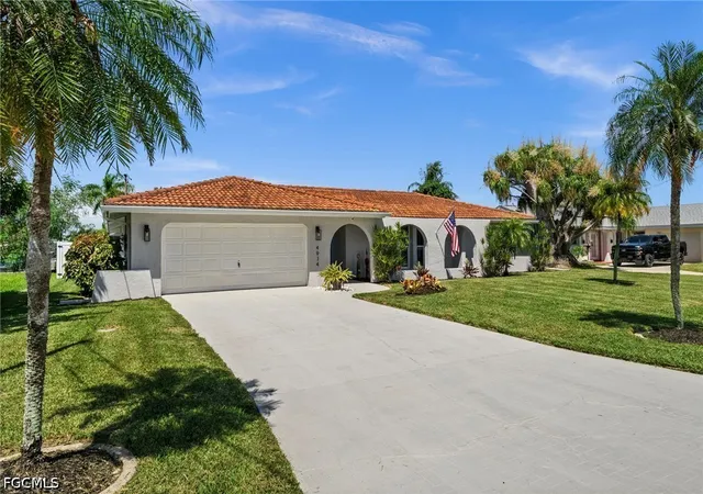 Photo 1 of Sale Pending at 4914 Sorrento Ct, Cape Coral, FL 33904 | MLS# 2026033287 | Listing updated on 2026-09-04