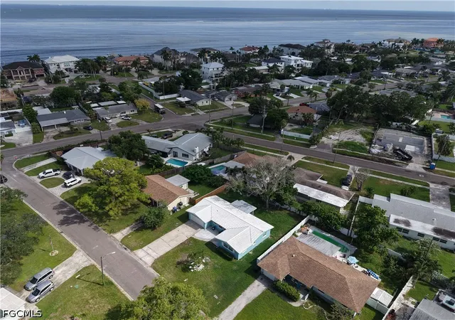 Photo 1 of Single family home for sale at 1736 Colorado Ave Ne, Saint Petersburg, FL 33703 | MLS# 2026033305 | Listing updated on 2026-10-15
