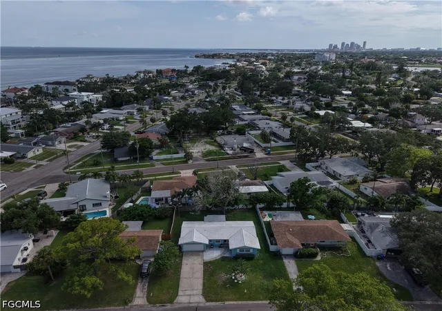 Photo 2 of Single family home for sale at 1736 Colorado Ave Ne, Saint Petersburg, FL 33703 | MLS# 2026033305 | Listing updated on 2026-10-15