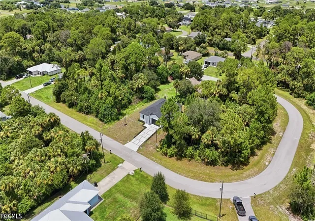 Photo 4 of Single family home for sale at 8032 Windswept Cir, Labelle, FL 33935 | MLS# 2026033342 | Listing updated on 2026-09-21
