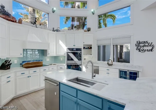 Photo 4 of Single family home for sale at 831 Caxambas Dr, Marco Island, FL 34145 | MLS# 226028555 | Listing updated on 2026-09-06
