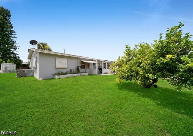Photo 3 of Single family home for sale at 302 E Penn Rd, Lehigh Acres, FL 33936 | MLS# 2026033403 | Listing updated on 2026-09-05