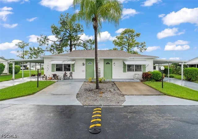 Photo 2 of Townhouse for sale at 16 Dawn Flower Cir, Lehigh Acres, FL 33936 | MLS# 2026033495 | Listing updated on 2026-09-12