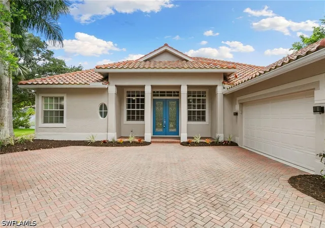 Photo 2 of Single family home for sale at 3917 Fabienne Ct, Naples, FL 34109 | MLS# 226027939 | Listing updated on 2026-09-12