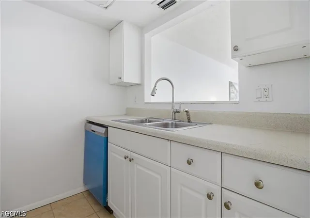 Photo 3 of Sale Pending at 3704 Broadway #310, Fort Myers, FL 33901 | MLS# 2026033542 | Listing updated on 2026-10-01