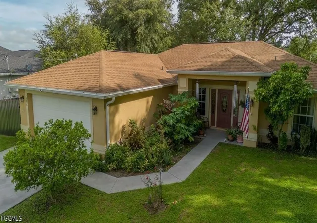 Photo 2 of Sale Pending at 1098 Mission Ln, Labelle, FL 33935 | MLS# 2026033545 | Listing updated on 2026-09-16