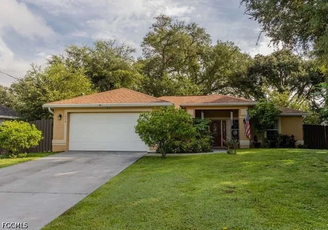 Photo 3 of Sale Pending at 1098 Mission Ln, Labelle, FL 33935 | MLS# 2026033545 | Listing updated on 2026-09-16