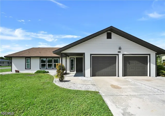 Photo 1 of Sale Pending at 1482 N Larkwood Sq, Fort Myers, FL 33919 | MLS# 2026033633 | Listing updated on 2026-09-08
