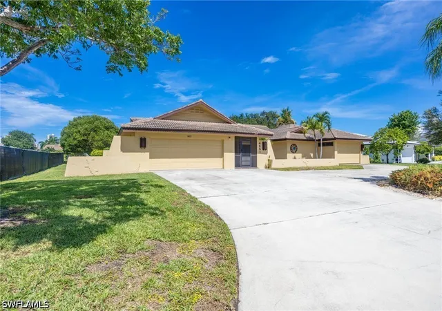 Photo 1 of Single family home for sale at 4651 West Blvd, Naples, FL 34103 | MLS# 226028844 | Listing updated on 2026-09-12
