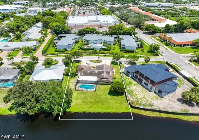 Photo 2 of Single family home for sale at 4651 West Blvd, Naples, FL 34103 | MLS# 226028844 | Listing updated on 2026-09-12