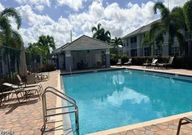 Listing Photo 5 - Condo for sale in building located at 8331 Bernwood Cvs Loop, Fort Myers, FL 33966 - Unit #1401