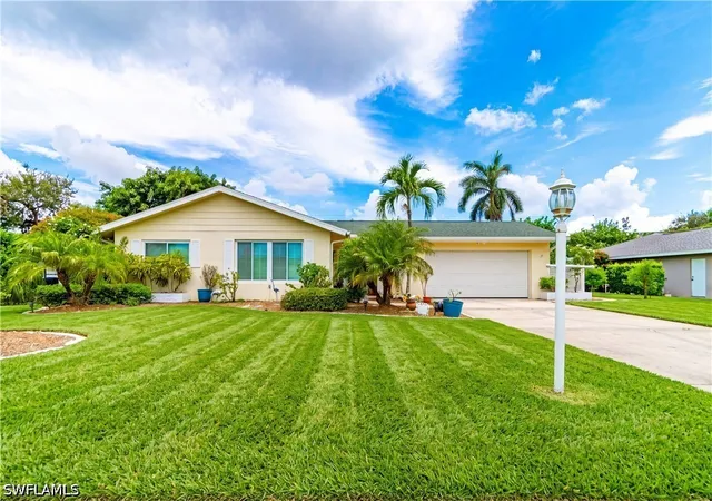 Photo 2 of Single family home for sale at 1352 Oaklawn Ct, Fort Myers, FL 33919 | MLS# 226028185 | Listing updated on 2026-09-19