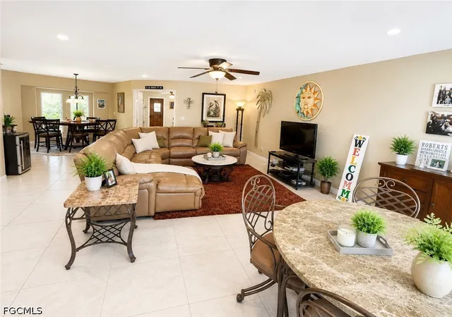Photo 3 of Single family home for sale at 922 Se 1st Place, Cape Coral, FL 33990 | MLS# 2026033809 | Listing updated on 2026-09-12