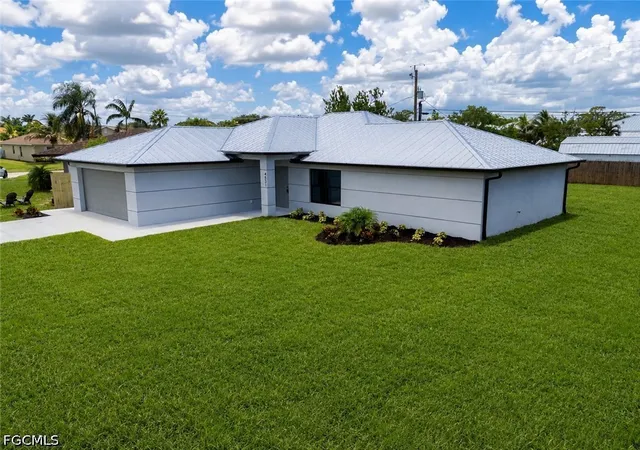 Photo 2 of Single family home for sale at 4531 San Antonio Ln, Bonita Springs, FL 34134 | MLS# 2026033817 | Listing updated on 2026-10-07