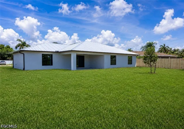 Photo 3 of Single family home for sale at 4531 San Antonio Ln, Bonita Springs, FL 34134 | MLS# 2026033817 | Listing updated on 2026-10-07