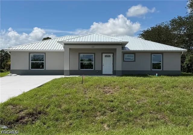 Photo 1 of Single family home for sale at 107 Concord Loop, Labelle, FL 33935 | MLS# 2026033828 | Listing updated on 2026-09-14