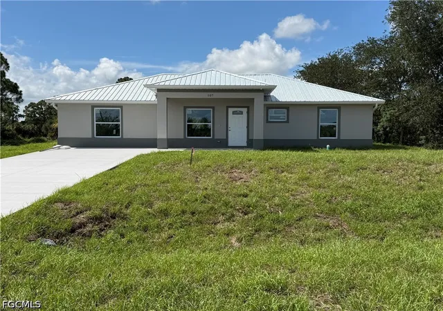 Photo 2 of Single family home for sale at 107 Concord Loop, Labelle, FL 33935 | MLS# 2026033828 | Listing updated on 2026-09-14