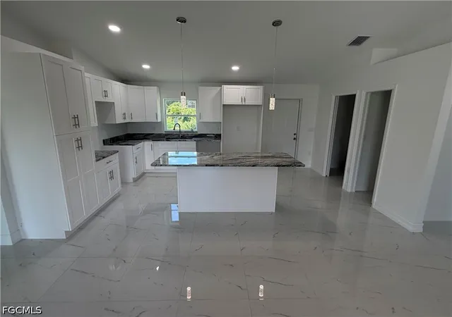 Photo 4 of Single family home for sale at 107 Concord Loop, Labelle, FL 33935 | MLS# 2026033828 | Listing updated on 2026-09-14