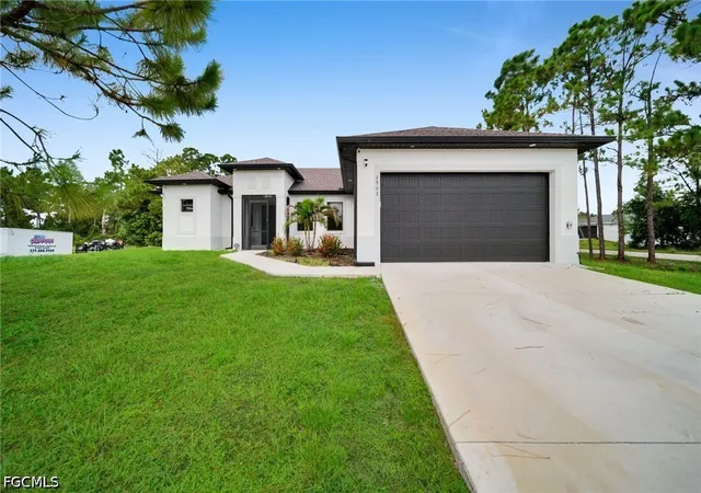 Photo 3 of Single family home for sale at 2902 Villa Ave S, Lehigh Acres, FL 33976 | MLS# 2026033856 | Listing updated on 2026-09-13
