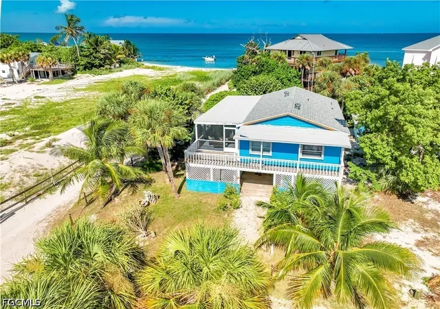 Photo 1 of Single family home for sale at 210 Nighthawk Dr, Upper Captiva, FL 33924 | MLS# 2026033883 | Listing updated on 2026-09-17