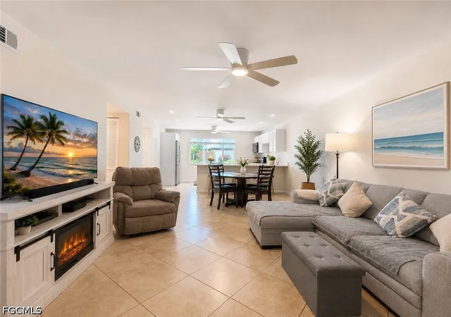 Photo 2 of Townhouse for sale at 5736 Bass Cir, Fort Myers, FL 33919 | MLS# 2026033900 | Listing updated on 2026-09-13