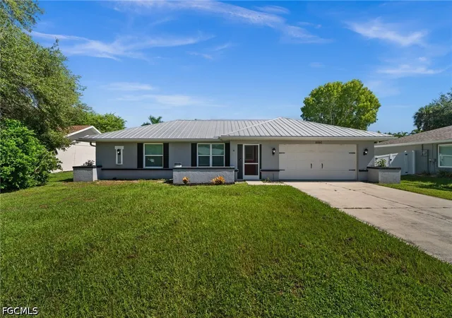 Photo 2 of Single family home for sale at 6060 Macbeth Ln, Fort Myers, FL 33908 | MLS# 2026033920 | Listing updated on 2026-09-14