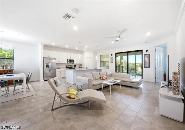 Listing Photo 5 - Condo for sale in building located at 2352 Anguilla Dr, Naples, FL 34120 - Unit #201