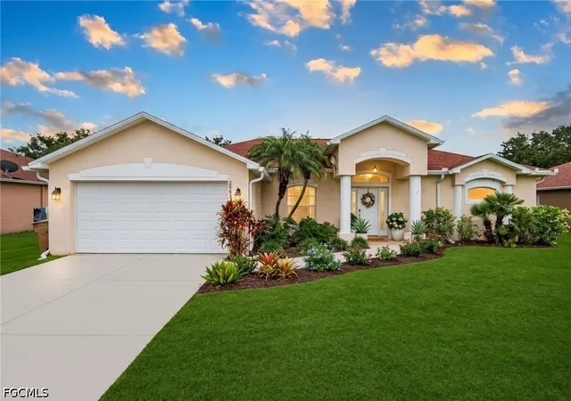 Photo 2 of Single family home for sale at 2563 Nature Pointe Loop, Fort Myers, FL 33905 | MLS# 2026033963 | Listing updated on 2026-09-11