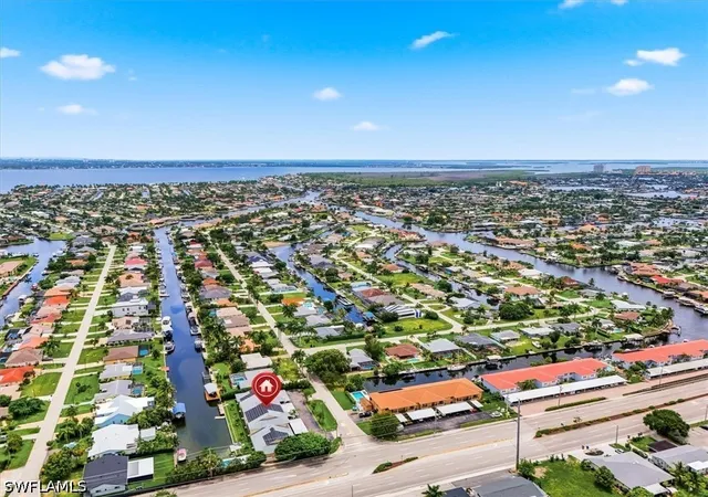 Listing Photo 4 - Condo for sale in building located at 4805 Sorrento Ct, Cape Coral, FL 33904 - Unit #106