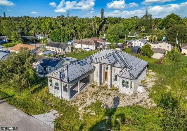 Photo 4 of Single family home for sale at 27549 Oregon St, Bonita Springs, FL 34135 | MLS# 226029083 | Listing updated on 2026-09-14