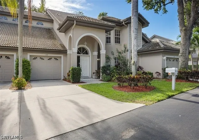 Listing Photo 5 - Condo for sale in building located at 164 Via Perignon, Naples, FL 34119 - Unit #8-4